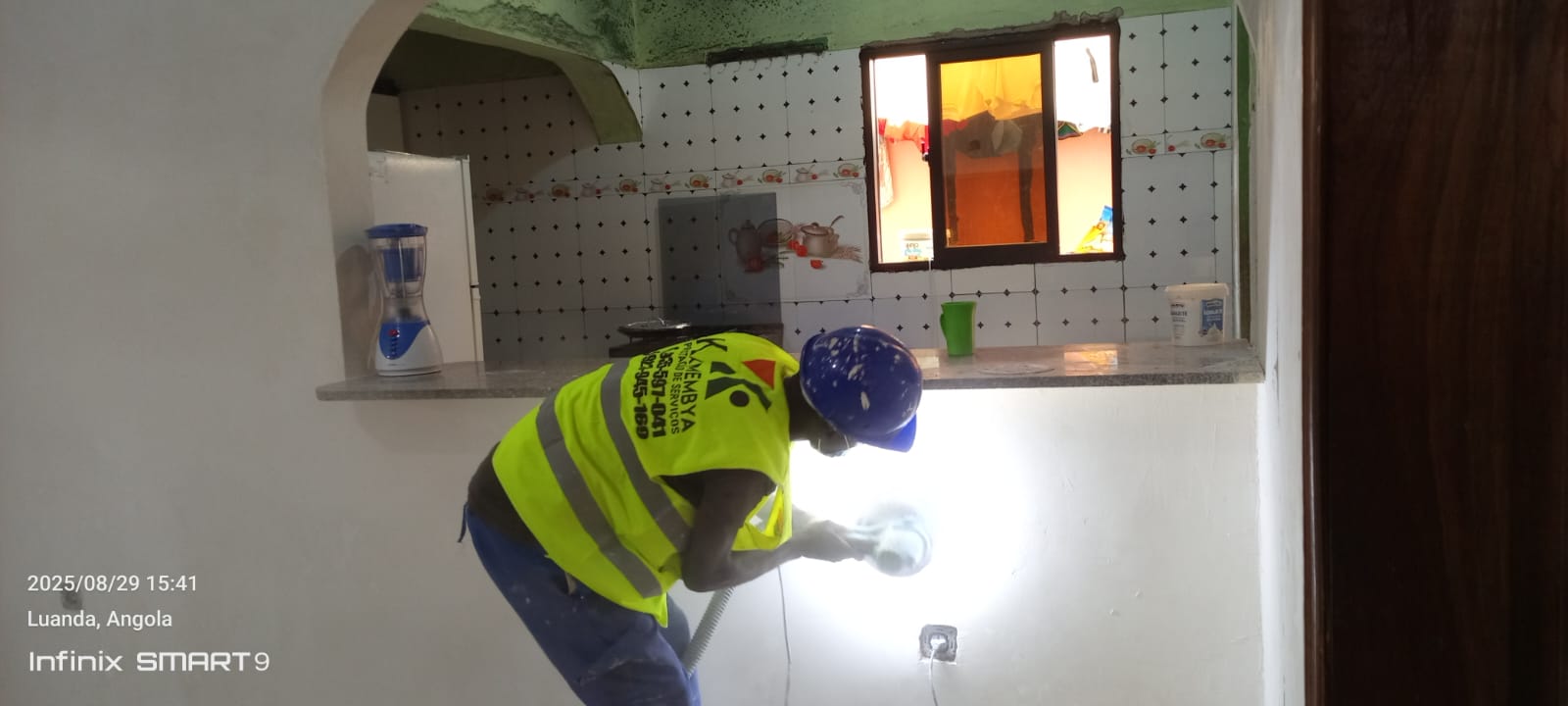 Equipa KAMEMBYA em obra